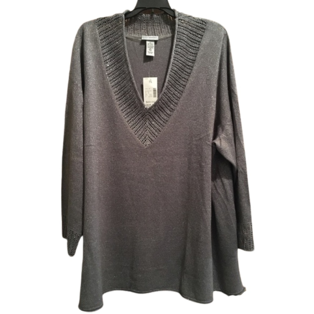 Beautiful Grey Plus Size 26/28 3X Silver Gray Top with Shimmer